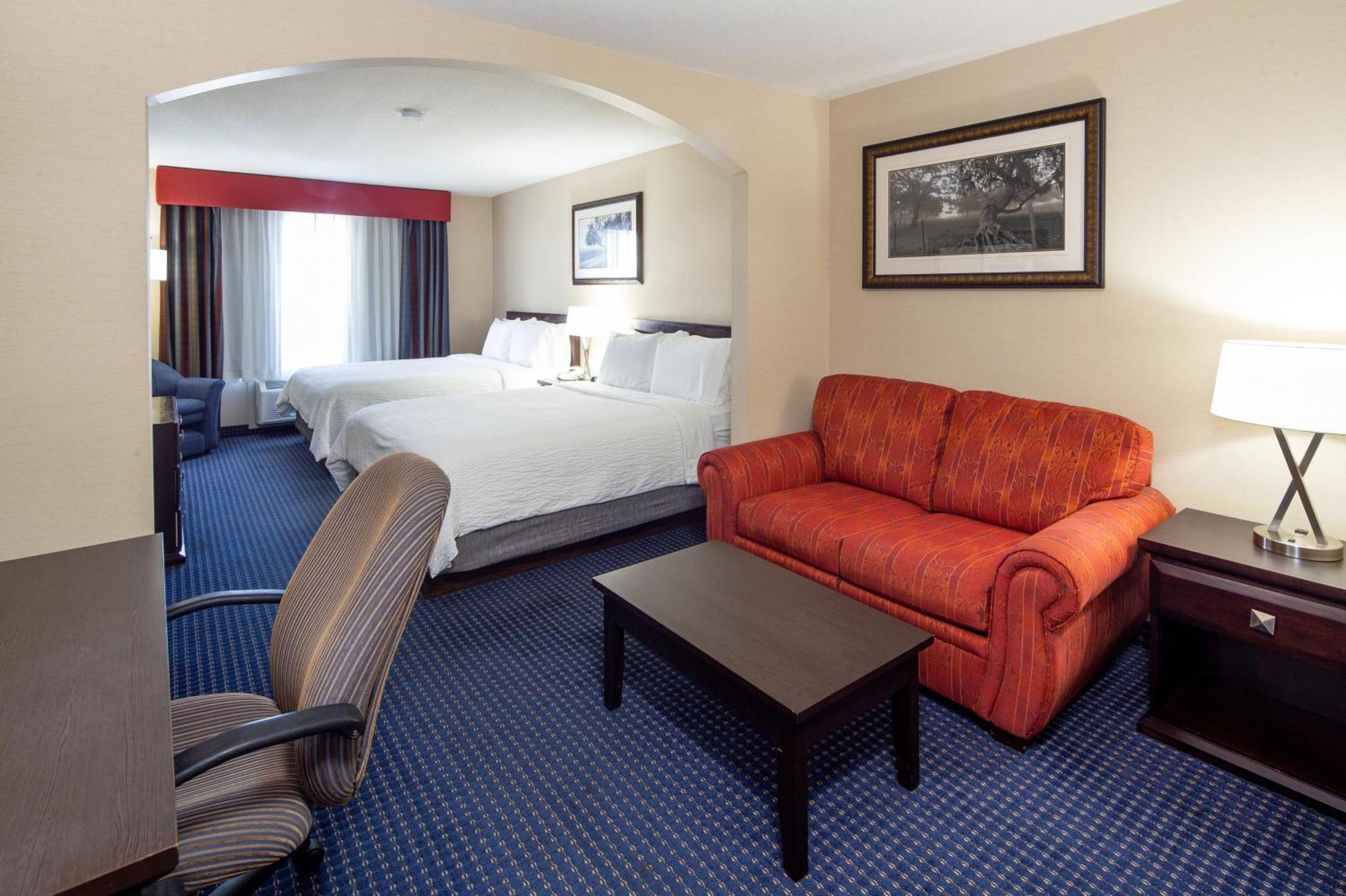 Holiday Inn Express Hotel & Suites Edson By Ihg Bagian luar foto