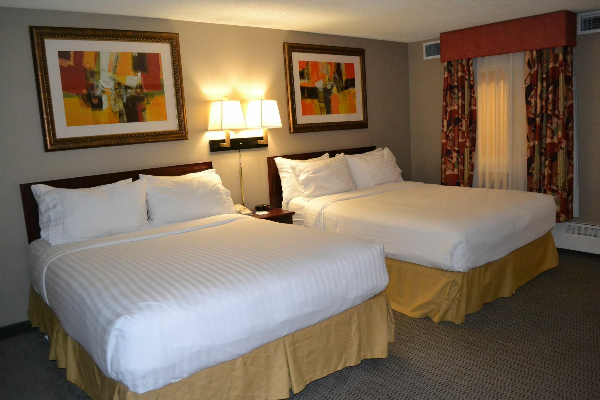 Holiday Inn Express Hotel & Suites Edson By Ihg Bagian luar foto